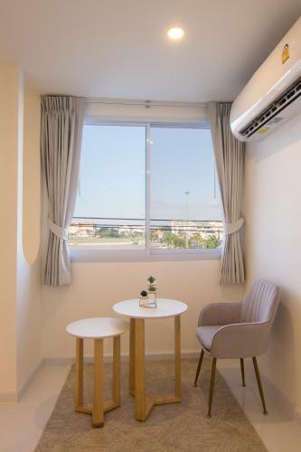 Thewhitehotel By Charoensri - Sha Extra Plus