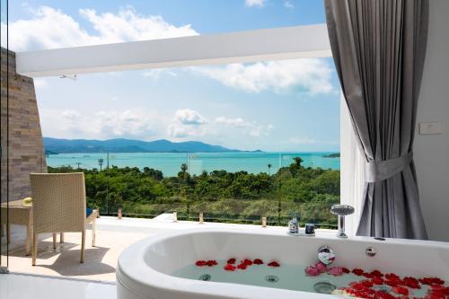 Sunset Lagoon | Villa Rihanna 2