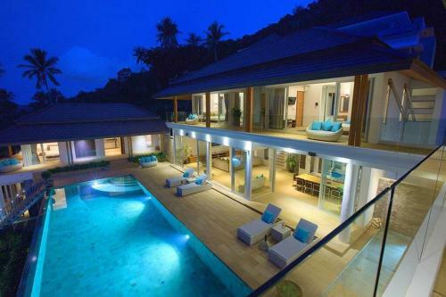 6 Bedroom Luxury Villa Moon
