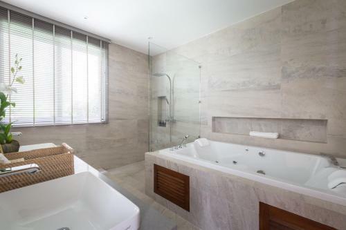 Moonstone - Samui's Premier Private Villa
