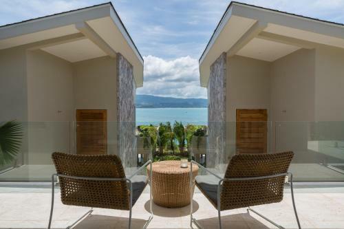 Moonstone - Samui's Premier Private Villa