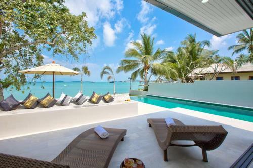 7 Bedroom Beautiful Beach Front Villa