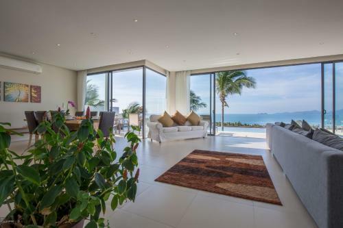 12 Bedroom Luxurious Seaview Villas