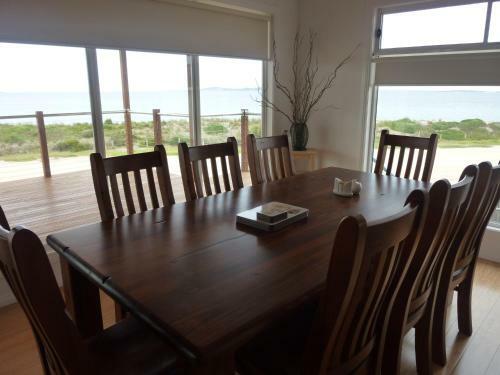 Lincoln View Holiday House