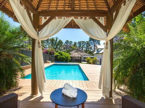 Bali Huts At Nowra - Private Resort Style Pool