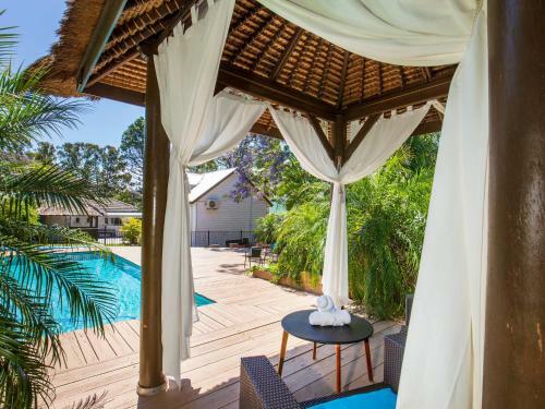 Bali Huts At Nowra - Private Resort Style Pool