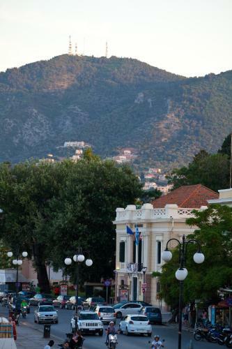 Lesvion Hotel