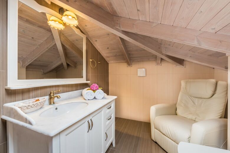 Theofilos Paradise Boutique Hotel