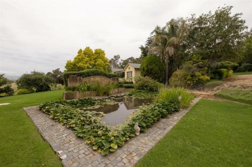 Lochinvar/camellia , Magnolia , Maple Cottage For A Relaxing Bathurst Holiday
