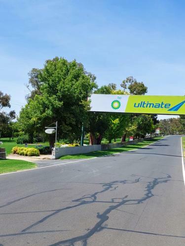 Lochinvar/camellia , Magnolia , Maple Cottage For A Relaxing Bathurst Holiday