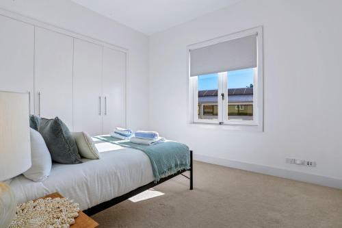 Elegance On The River, Noosa Waters