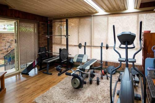 Contractor's Heaven And Entertainer