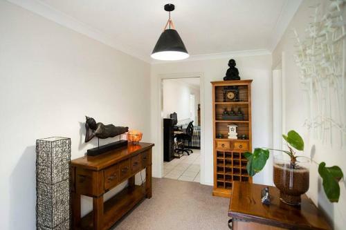 Contractor's Heaven And Entertainer