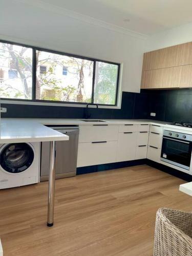 Apartamento New 2 Bedroom Unit With River Views