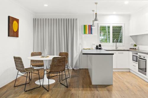 Apartment 1, 11 Munna Crescent