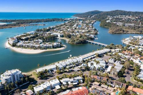 Apartment 1, 11 Munna Crescent