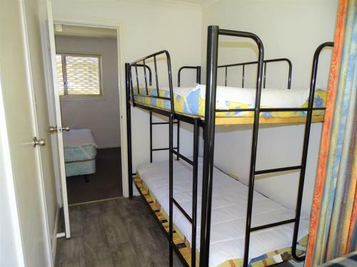 Moonta Bay Cabins - Cabin 9 Accessible