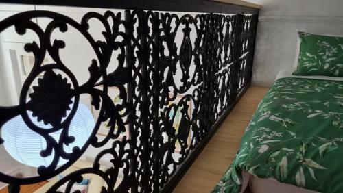 The Atrium - A Stylish Home With Up To 6 Bedrooms