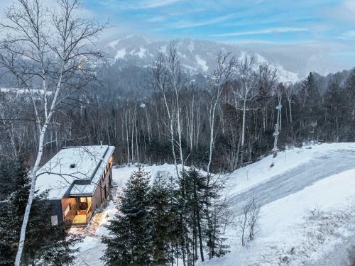 Hors Piste Ski Spa Foyer