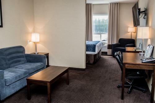 Hotel Comfort Inn & Suites