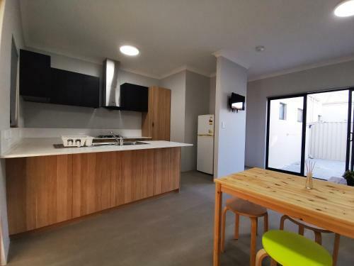 127a Morley Drive Apartment
