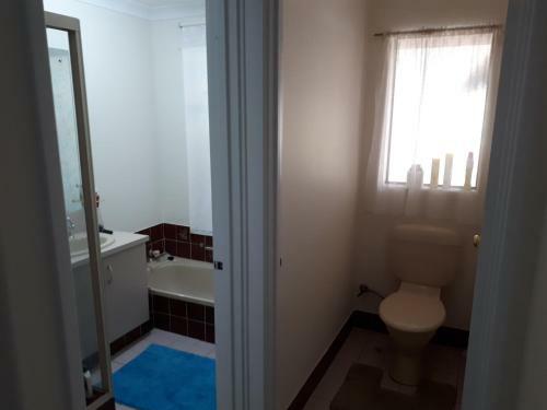 Comfortable Secure Homeshare No Quarantine Facilities Available