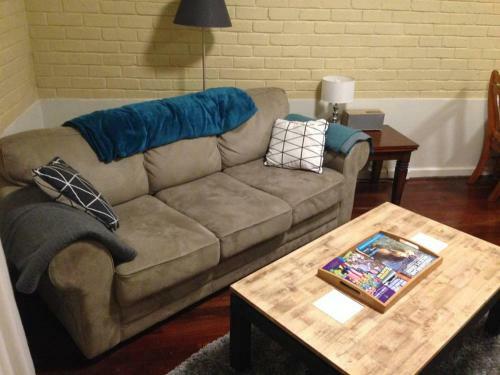Affordable & Comfortable Apartment On Langley Park
