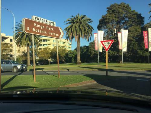 Kings Park Manor Apartments