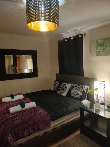Kings Park Manor Apartments