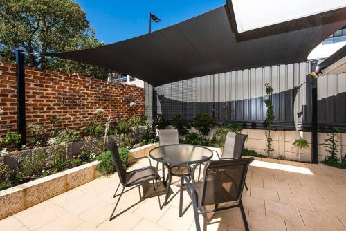 Scarborough Villa On Duke - Executive Escapes