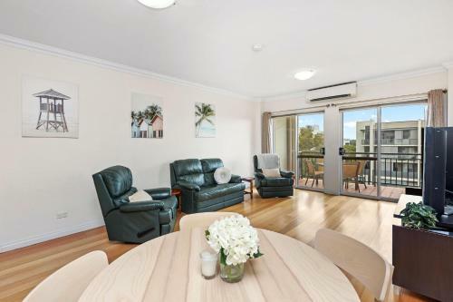 West Perth Wonder Executive Apartment- Views