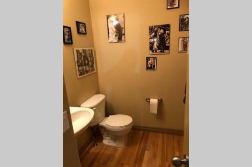Chestermere Lake Home, 20 Min From Yyc Airport.