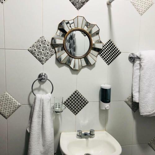Hostal Hotel Boutique El Tr�bol