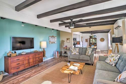 Pet-friendly Home With Patios And Private Hot Tub