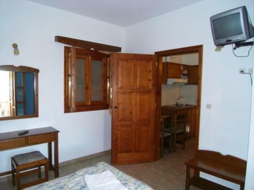 Akroyiali Apartments