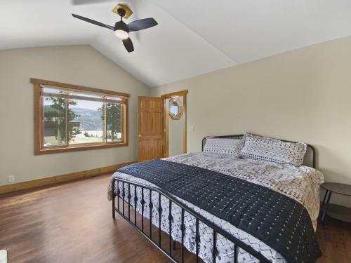 Moose Ridge Cabin Cabin