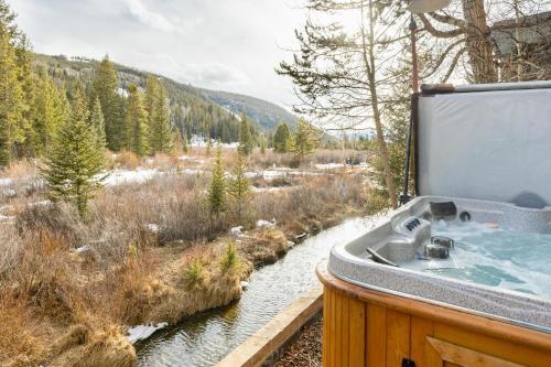 Apartamento 8201 Mill Creek - Private Hot Tub! Condo