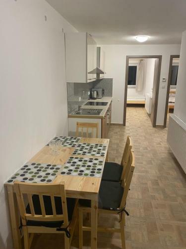 Apartm�ny M�ra