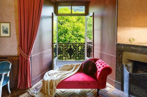 Antique Apartment In The XV Century Castle