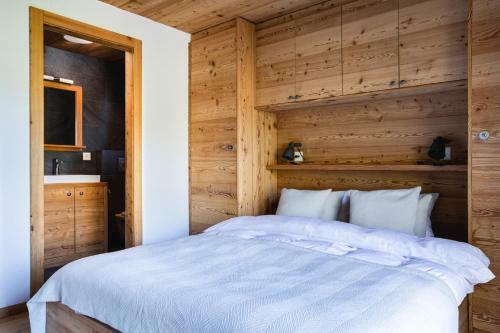 Fabulous Luxury Spa Chalet W. Jacuzzi Sauna