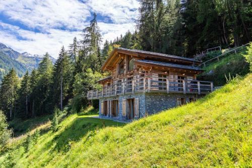 Fabulous Luxury Spa Chalet W. Jacuzzi Sauna