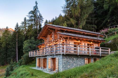 Fabulous Luxury Spa Chalet W. Jacuzzi Sauna