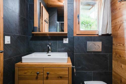 Fabulous Luxury Spa Chalet W. Jacuzzi Sauna