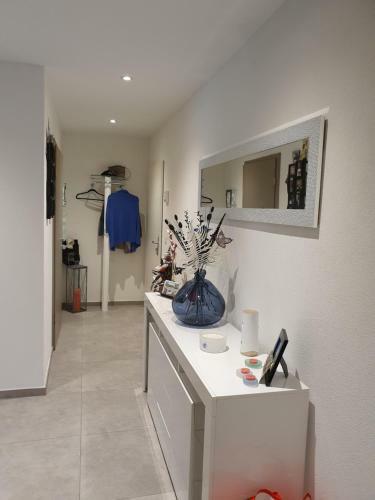 Chambre Aux Bord De L'areuse