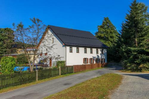Hostal Penzion Na Ml�n?