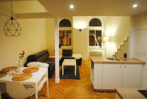 Apartments Centre In Style