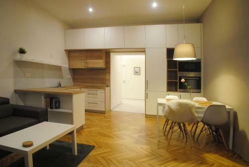 Apartments Centre In Style