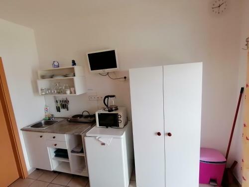 Hostal Penzion Nad Jezerem