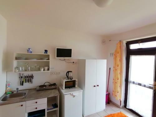 Hostal Penzion Nad Jezerem