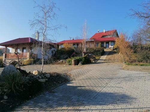 Hostal Penzion Nad Jezerem
